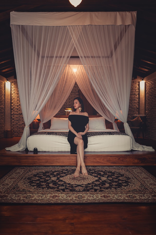 Design and Patterns in Western Rugs